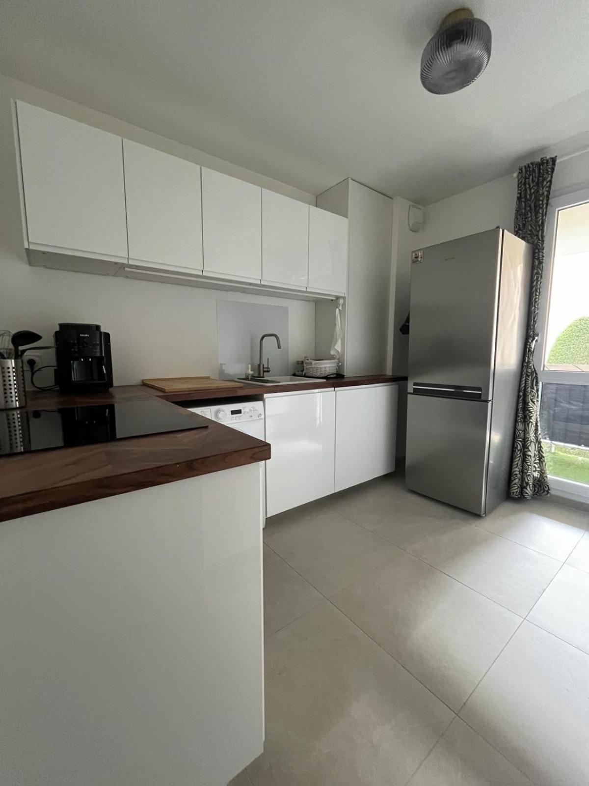 Appartement Cosy Et Confortable 생-제니-라발 외부 사진